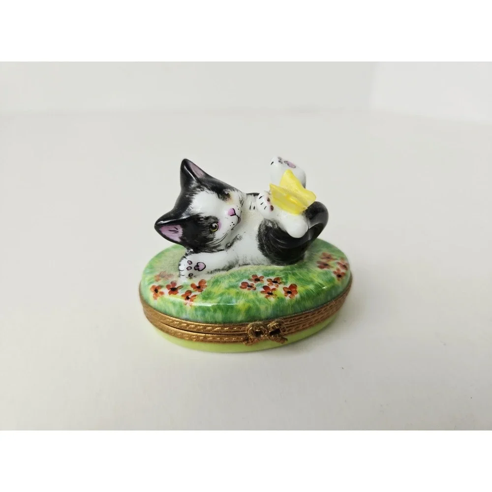Vintage Limoges France trinket box Beauchamp kitten butterfly No # 002